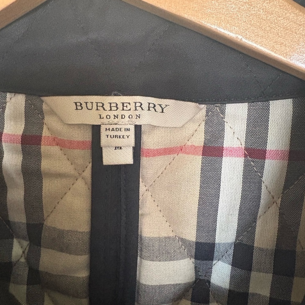 Burberry black Diamond Quilted Jacket SZ M - Picture 2 of 7